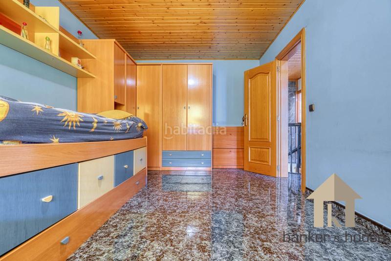 Foto ebb342ec-31a8-4c13-b81c-908c9a406dc1. Casa adossada amb calefacció aparcament a Montflorit Cerdanyola del Vallès