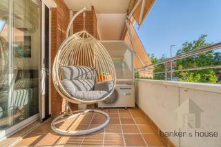 Piso en Canaletes - Turonet. Vivienda totalmente reformada, 3hab, parking, terraza, trastero