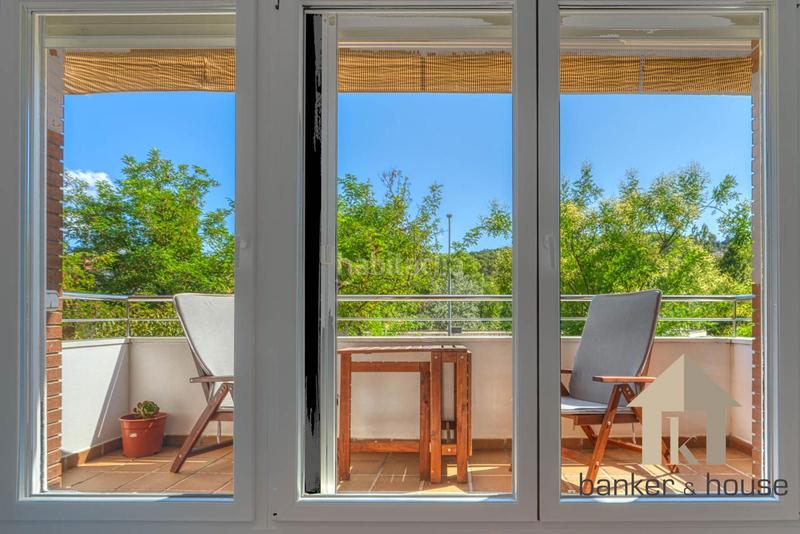 Foto 146d78a5-e994-4cba-a6ff-57de1930d212. Attico con riscaldamento parcheggio piscina in Canaletes - Turonet Cerdanyola del Vallès