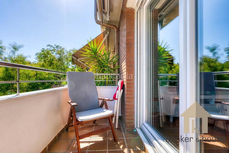 Foto 4fdd3253-82d1-4937-93df-cc8345ca8d8a. Attico con riscaldamento parcheggio piscina in Canaletes - Turonet Cerdanyola del Vallès