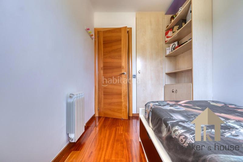 Foto 63c9855a-6cf4-42a9-be10-8844fb3c3442. Attico con riscaldamento parcheggio piscina in Canaletes - Turonet Cerdanyola del Vallès