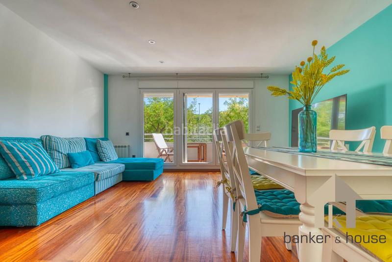 Foto 7b30f720-7600-4ac6-9832-63fd8cb7af61. Attico con riscaldamento parcheggio piscina in Canaletes - Turonet Cerdanyola del Vallès