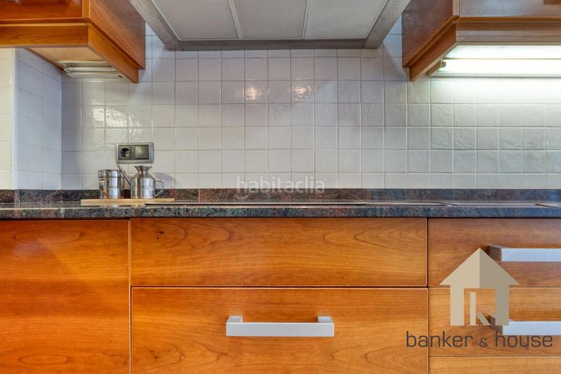 Foto 7e58f985-68e2-4805-99ef-529f8d2cc700. Attico con riscaldamento parcheggio piscina in Canaletes - Turonet Cerdanyola del Vallès