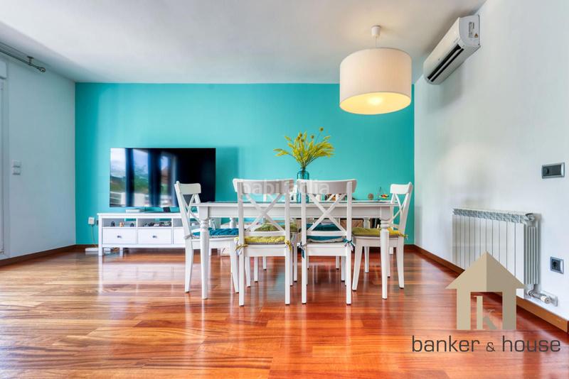 Foto afd796e2-1c04-4aab-9625-1f0c8add8ef9. Attico con riscaldamento parcheggio piscina in Canaletes - Turonet Cerdanyola del Vallès