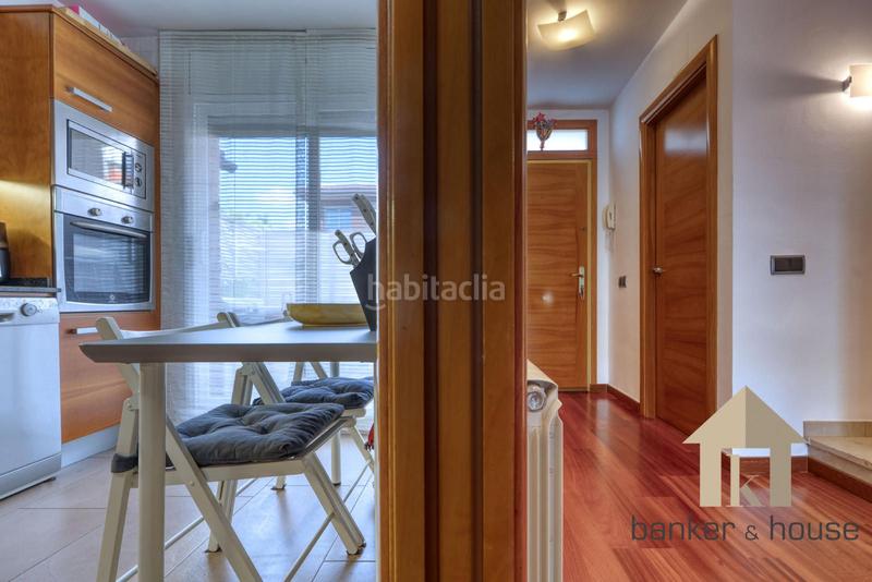 Foto fdb0deac-a59b-4697-9810-df52c642b23c. Attico con riscaldamento parcheggio piscina in Canaletes - Turonet Cerdanyola del Vallès