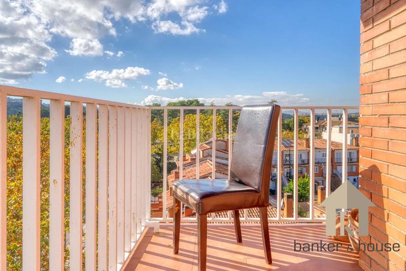 Foto f53131f2-eab6-46fa-bad5-8fd29605972d. Pis amb calefacció a Martinica - Ateneu Cerdanyola del Vallès