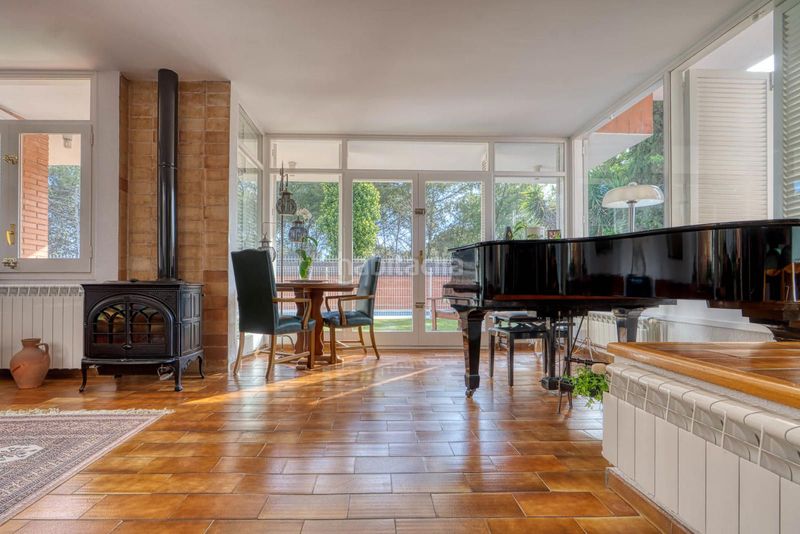 Foto 57f69616-cf7c-48b9-b6a4-cb69707c5a1b. Xalet amb calefacció aparcament piscina a Bellaterra