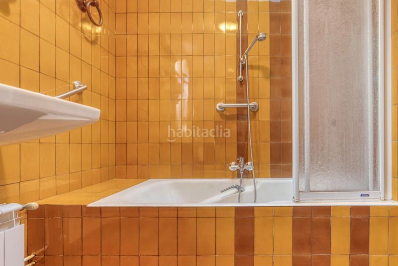 Foto 5b500e46-a9f7-406d-b57b-bc61828a5e43. Xalet amb calefacció aparcament piscina a Bellaterra