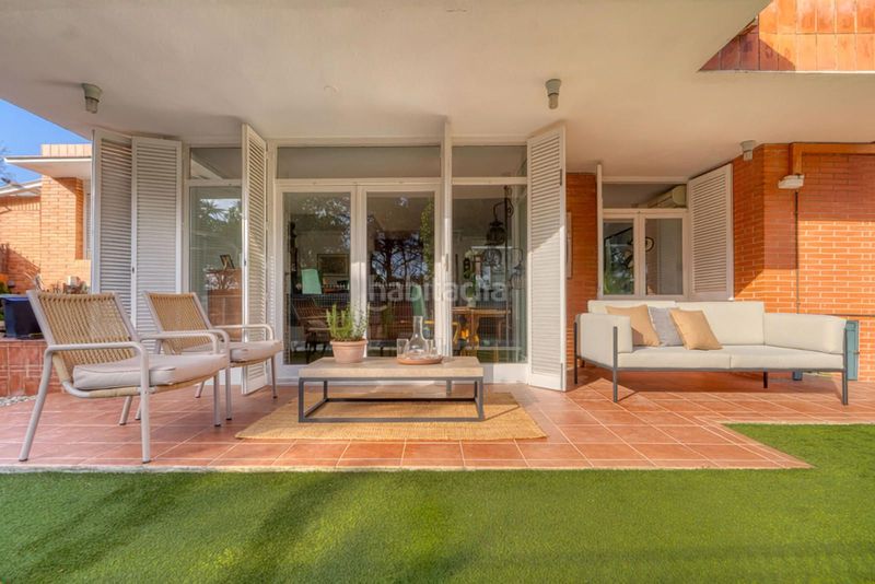 Foto 684c540f-0fb5-4aad-8ebe-4202613b28f7. Xalet amb calefacció aparcament piscina a Bellaterra