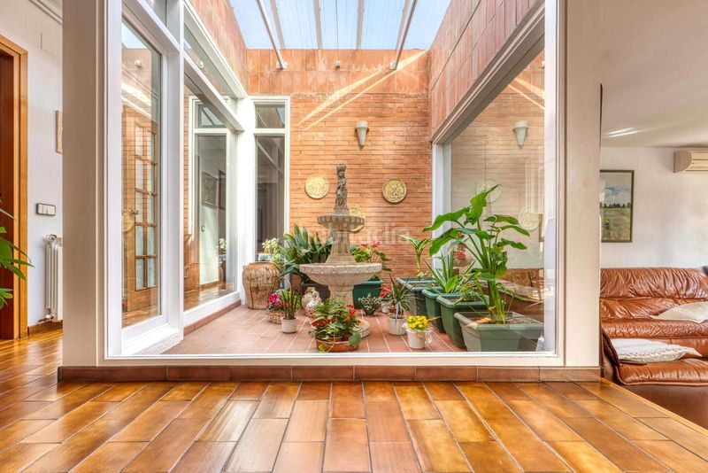 Foto bc87a5ea-0ba3-4c59-8e74-ecf578cfb3a8. Xalet amb calefacció aparcament piscina a Bellaterra