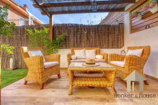 Semi detached house in Canaletes - Turonet. Casa boutique totalmente reformada. para entrar a vivir.