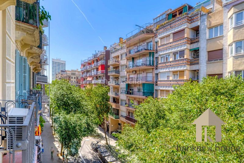 Foto 5cc15f44-4b25-4e19-aceb-879bc83ba59a. Àtic a La Nova Esquerra de l´Eixample Barcelona