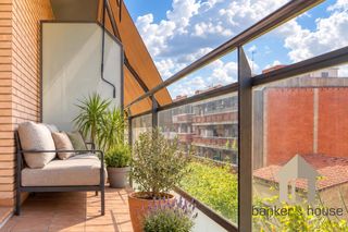 Appartement  Cordelles. Vivienda del 2006 con 110m, 4 hab, 2 baños, parking y trastero e
