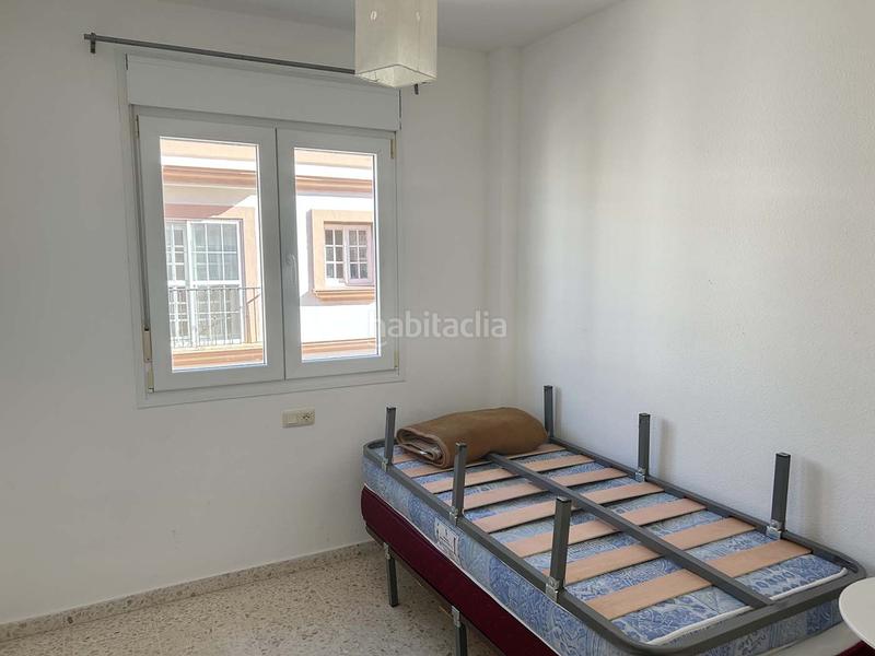 Foto ed60b75e-9037-47c4-b0a2-23f75f7be87e. Dúplex en avenida andalucía 17 magnifico duplex de 123 m2 , 4 dormitorios y plaza de garaje en Tarifa
