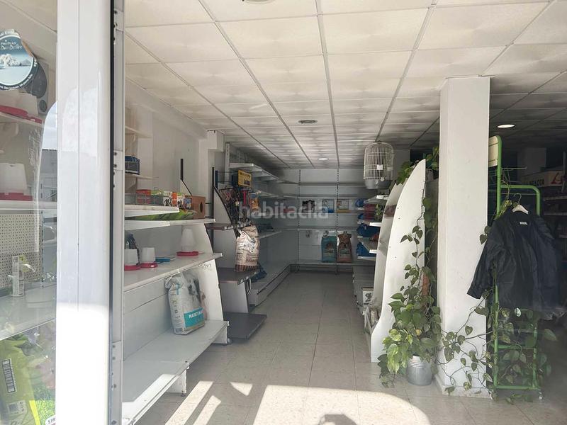 Foto 4e07d7dc-9a0f-49f5-92d1-1b538b6fcdf5. Local comercial se vende local comercial de 192 m2 en Tarifa