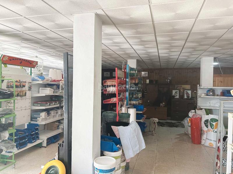 Foto a3be62e4-3e3f-4285-8545-321136f86ffe. Local comercial se vende local comercial de 192 m2 en Tarifa