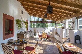 Casa  Lugar la zarzuela. Tu hogar y tu negocio cerca del mar (4 km). finca rural en la za