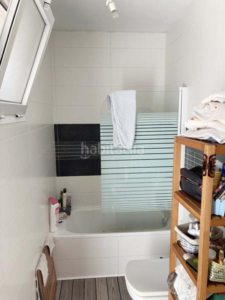 Foto 1b39cbdd-d9cb-4a5b-b3e6-19cd133d1b05. Apartamento se vende casa en el casco antiguo con pequeño patio en Tarifa