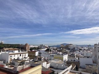 Maison à Tarifa Ciudad. Se vende casa-palacio de 1000 m2 en el casco antiguo