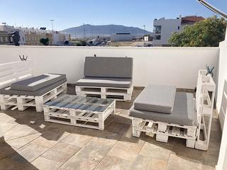 Casa adossada  Calle coronel francisco valdés. Espectacular casa adosada de 350 m2 junto a la playa de los lanc