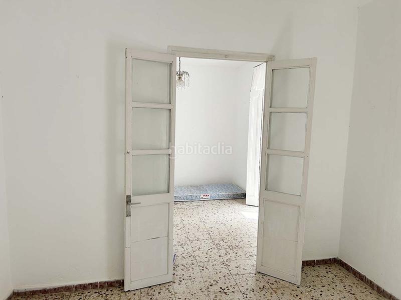 Foto 2ba0ccd3-ceb0-4eb4-9b60-e2405a964e03. Piso se vende casa en el casco antiguo de 84 m2 en Tarifa