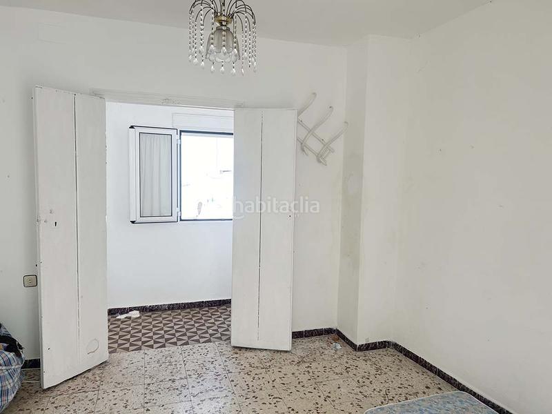 Foto ab0f03bc-f966-4964-ae74-a872350ebf1a. Piso se vende casa en el casco antiguo de 84 m2 en Tarifa