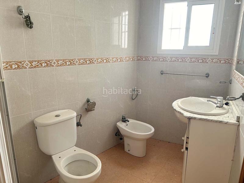 Foto b436f99d-5e23-4b7a-a031-6808119701b2. Piso se vende casa en el casco antiguo de 84 m2 en Tarifa