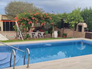 Chalet à Carlota (La). Chalet con piscina y casa en el rinconcillo