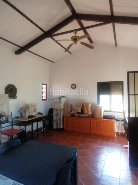 Foto dd52fe98-9c4e-4bc1-8eb3-f2599a3a1a2f. Chalet  y parcela en la chica carlota, la carlota en Carlota (La)