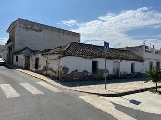 Terrain résidentiel à Carlota (La). Solar urbano en aldea quintana, la carlota