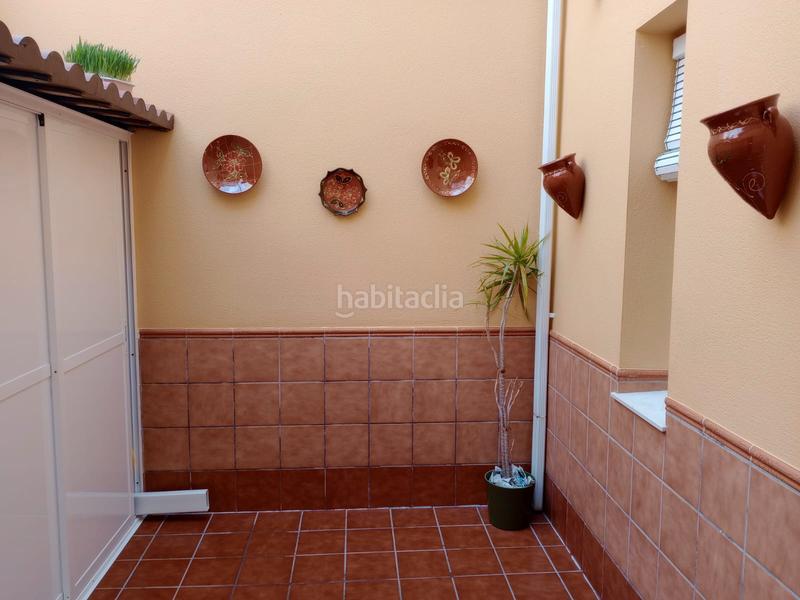 Foto eabe5570-db2d-4e0b-bdb3-b9847e5832f4. Casa  adosada en la carlota en Carlota (La)