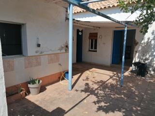 Casa a Carlota (La). Casa con patio en la chica carlota, la carlota