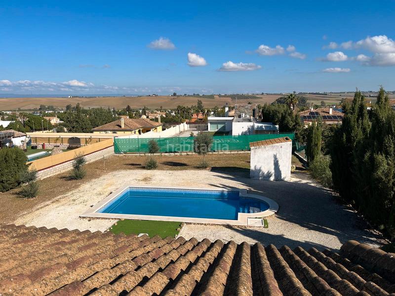 Foto 09641f67-3d47-4df1-9b5c-855f2292f12b. Chalet  en venta en la carlota, las lomas del rey en Carlota (La)