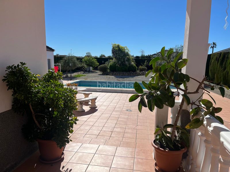 Foto f9f76a8c-1206-460a-badf-007dc2eeab70. Xalet amb xemeneia aparcament piscina a Carlota (La)
