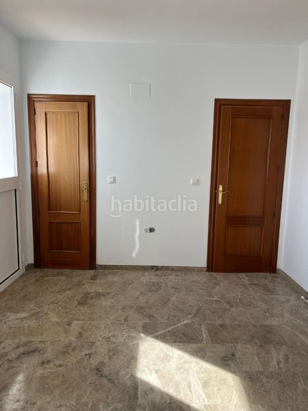 Foto f3d23cd8-f602-4591-b802-b67612aec693. Casa a Carlota (La)
