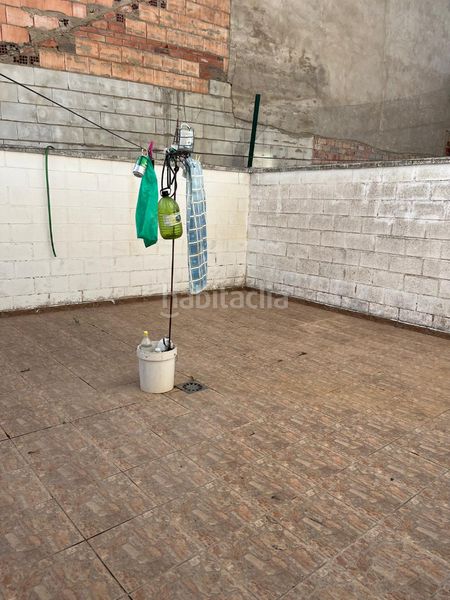 Foto 28b2e3e1-aed6-4330-9a36-6658b8f74669. Casa adossada amb aparcament a Victoria (La)