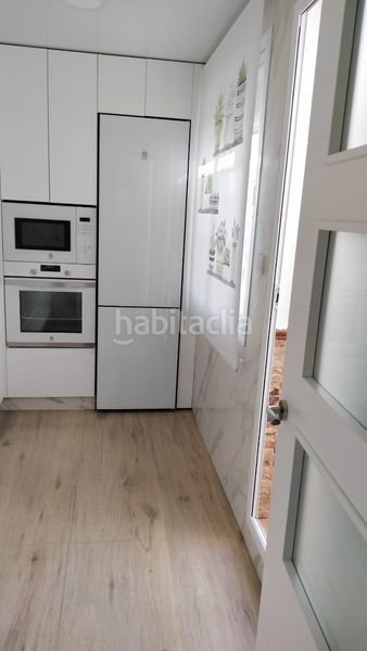 Foto 121bc223-27da-4103-b368-97c3323f5b9a. Casa amb xemeneia piscina a Carlota (La)