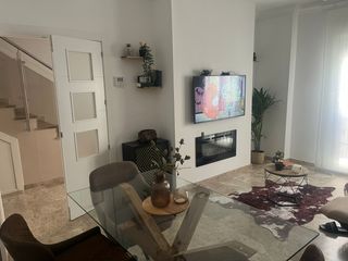 Haus in Carlota (La). Casa en venta en la carlota