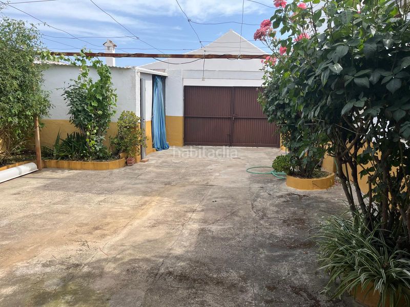 Foto c6365c20-18eb-413d-bec3-443027eed9da. Casa amb aparcament a Carlota (La)
