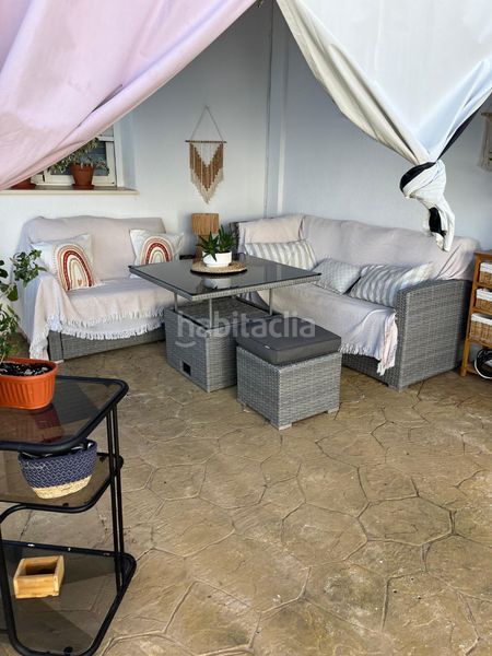Foto 90e6d0bd-7237-4ffa-833f-bd556430074c. Casa adossada amb calefacció aparcament a Victoria (La)