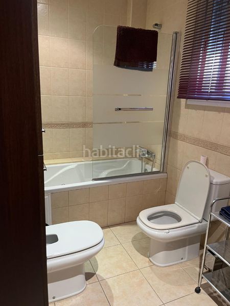 Foto a420ca1c-3797-42e8-bfd8-506389cbeb14. Xalet amb xemeneia calefacció aparcament piscina a Carlota (La)