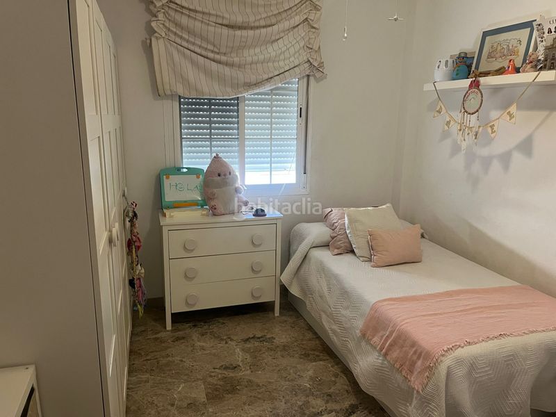 Foto ddb2a079-d645-4206-a6c9-80326d1fb1f7. Casa adossada amb aparcament a Carlota (La)