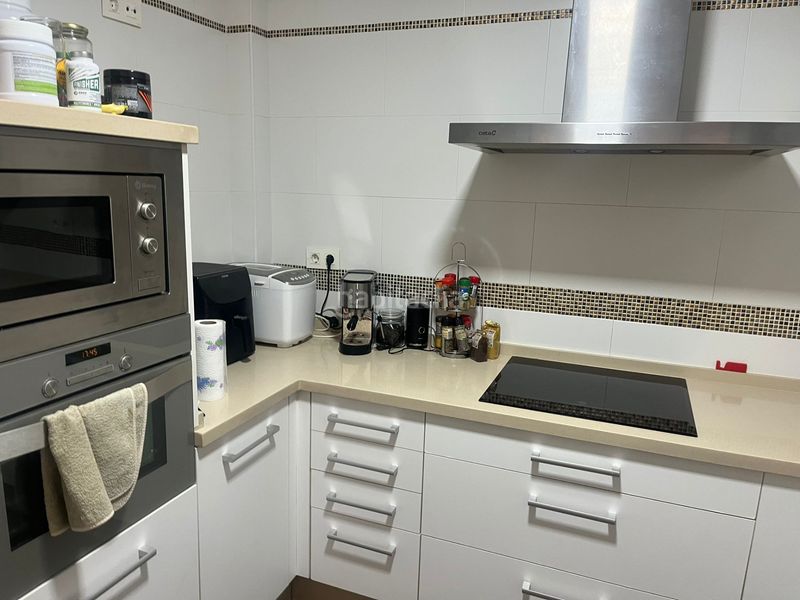 Foto efbc52ca-7138-4827-9980-d2f8a779a6fa. Casa adossada amb aparcament a Carlota (La)