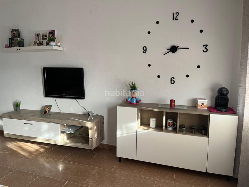 Foto d861e3c2-1f20-4257-97c1-4fc74ea03c0b. Casa adossada amb calefacció piscina a Victoria (La)