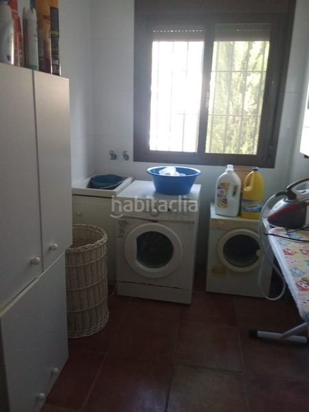 Foto e6ebf943-0d49-4c09-943c-9ce0979f8b54. Xalet amb xemeneia aparcament piscina a Écija