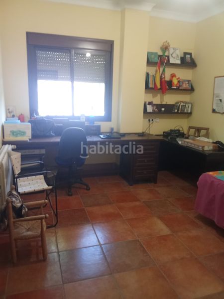 Foto f0aa870c-b02a-4586-97e4-0046b25e78a6. Xalet amb xemeneia aparcament piscina a Écija