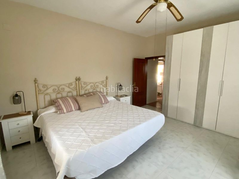 Foto 189b2de8-6e51-49c6-9992-2b517d684112. Chalet mit pool in Carlota (La)
