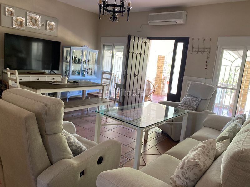 Foto 4f0632dc-9bf6-4753-af94-b2c01fac8152. Chalet mit pool in Carlota (La)