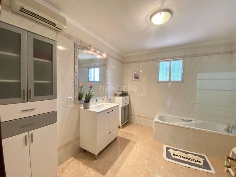 Foto c378760b-81b0-42be-a2a1-bf982f28d0b2. Chalet mit pool in Carlota (La)