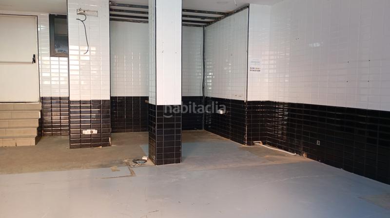 Foto d9d685b7-a5c3-4a2b-83a5-1bc2dd43846f. Lloguer local comercial a calle las gardenias 39 a Alcorcón